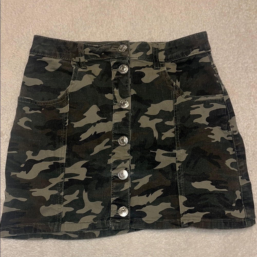 Camouflage Button-Front Mini Skirt